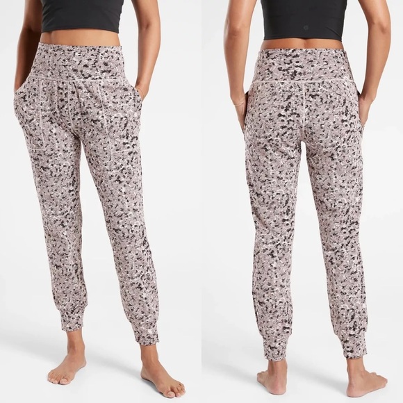 Athleta Salutation Textured Jogger XS - Picture 1 of 7